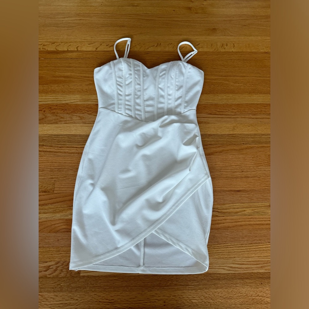 PRIVY size L minidress